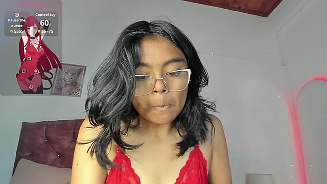 luna velveth online show from March 30, 2026, 10:27 am