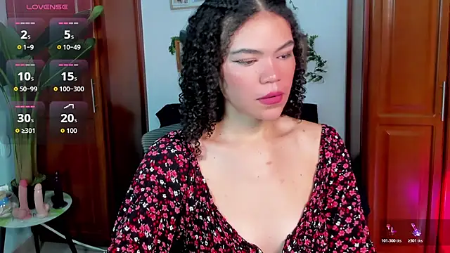 Snapshot of Monic_Bellucci chatting on March 2, 2026, 3:08 pm Monic Bellucci online show from March 2, 2026, 3:08 pm