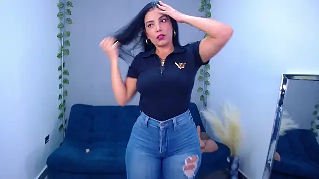 Samy Hot online show from February 13, 2026, 11:45 pm