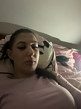 Aura899 online show from February 28, 2026, 4:57 am