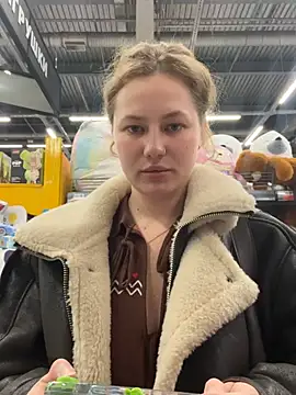 AsynaYuuki online show from February 23, 2026, 5:43 pm