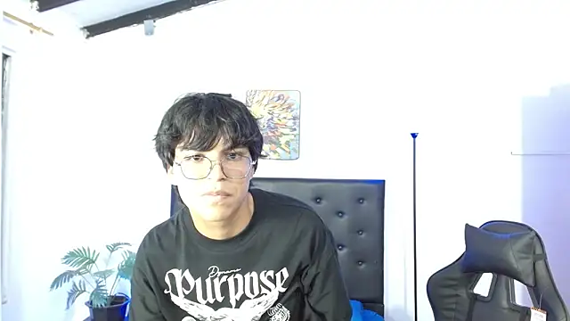 Maecum18 online show from February 6, 2026, 10:02 pm