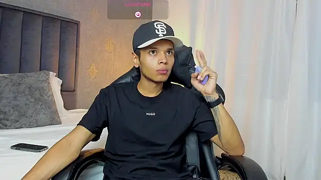 Alejandroo Montenegro online show from March 16, 2026, 9:08 pm