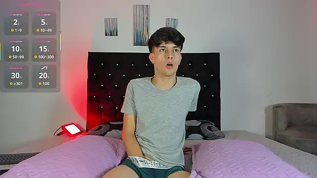 axxxel twink online show from March 5, 2026, 2:18 am