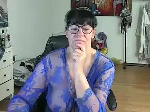 Sylly online show from March 16, 2025, 7:59 am