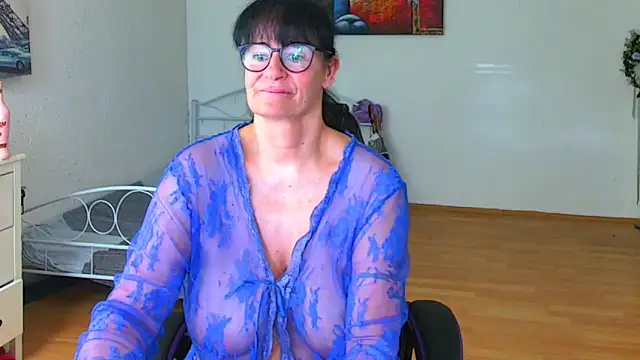 Sylly online show from March 27, 2026, 10:04 am