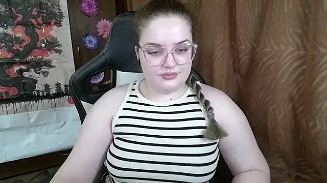 Teasing Dora online show from April 2, 2026, 8:50 pm