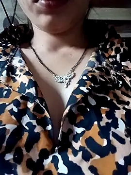 khushi rawat online show from March 2, 2026, 11:28 am