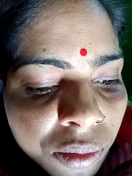 Priyakoli4568 online show from April 3, 2026, 8:01 am