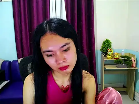 Snapshot of devine_goddess chatting on April 19, 2026, 6:10 pm devine goddess online show from April 19, 2026, 6:10 pm
