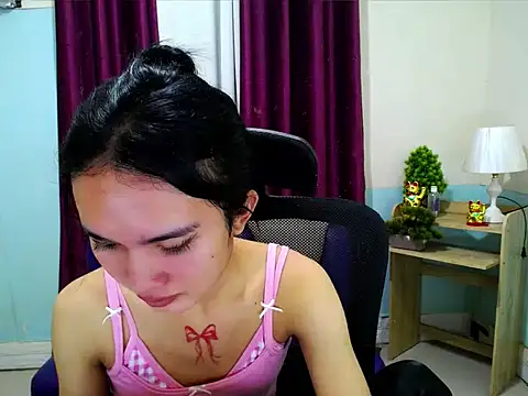Snapshot of devine_goddess chatting on May 8, 2026, 3:50 pm devine goddess online show from May 8, 2026, 3:50 pm