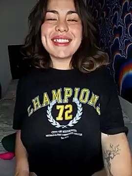 Kennya Rodriguez online show from March 20, 2025, 3:45 am