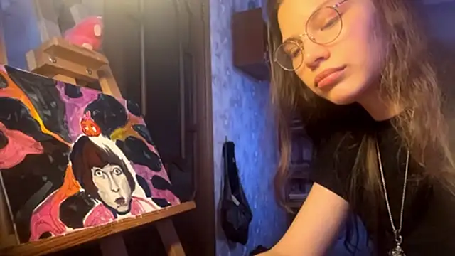 Snapshot of EdythRozier chatting on February 4, 2026, 12:11 pm EdythRozier online show from February 4, 2026, 12:11 pm