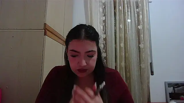 LunaVelix online show from February 10, 2026, 8:40 am