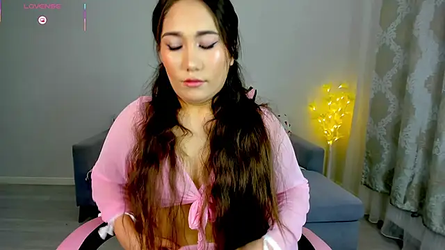 Snapshot of mayameilin chatting on February 21, 2026, 1:34 pm mayameilin online show from February 21, 2026, 1:34 pm