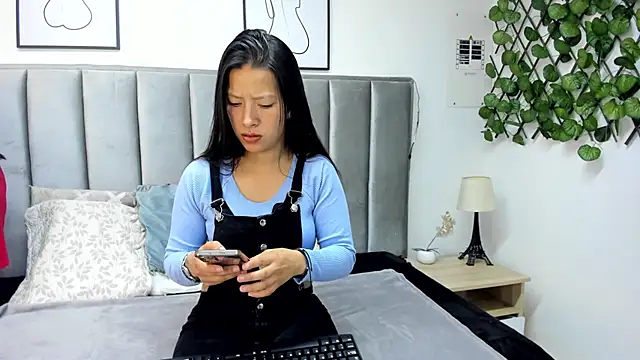 double temptation  online show from February 25, 2026, 12:37 pm