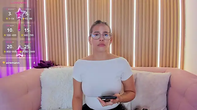 Luna Millers online show from June 28, 2026, 4:51 am