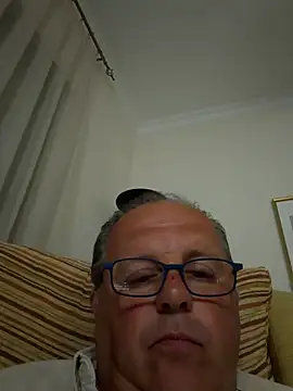 YachtCaptain10 online show from May 10, 2026, 10:04 pm