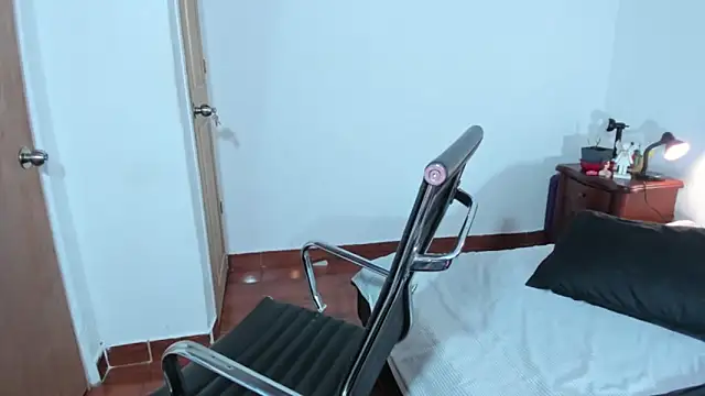 AshlyViper online show from February 27, 2026, 11:21 am