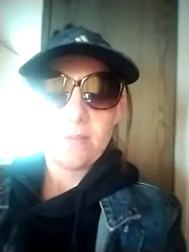 Sexycaylaxxxx online show from April 3, 2026, 3:10 pm