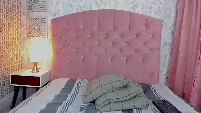 arlequiin  online show from February 22, 2026, 9:52 am