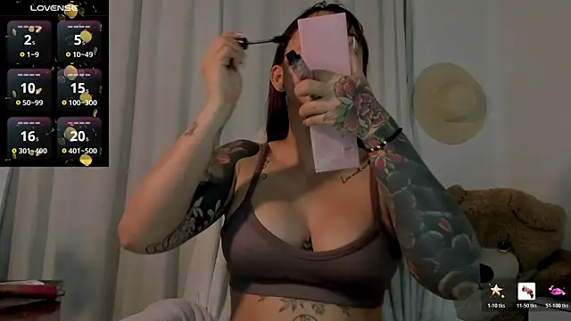 Victoria-swan online show from April 4, 2026, 11:51 am