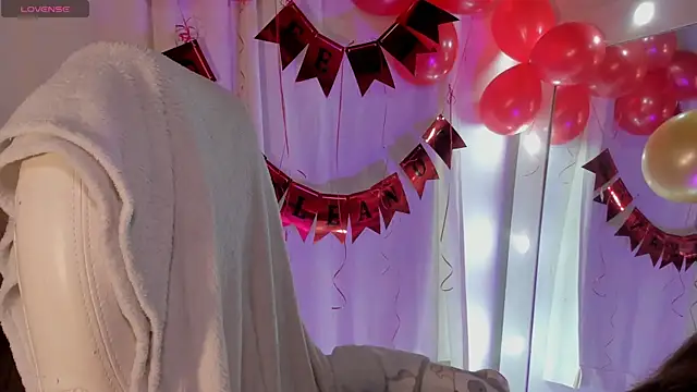 Victoria-swan online show from April 17, 2026, 12:19 pm