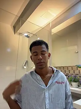 Snapshot of alexander_eros chatting on February 7, 2026, 1:09 am alexander eros online show from February 7, 2026, 1:09 am