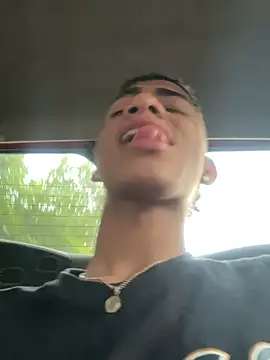 Snapshot of dominick_fran chatting on February 10, 2026, 10:58 pm dominick fran online show from February 10, 2026, 10:58 pm