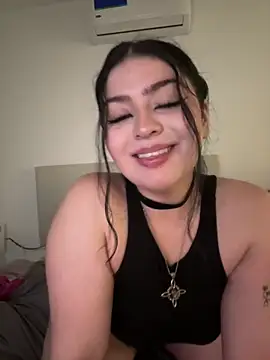 Snapshot of lolaaculaa chatting on February 22, 2026, 6:35 am lolaaculaa online show from February 22, 2026, 6:35 am