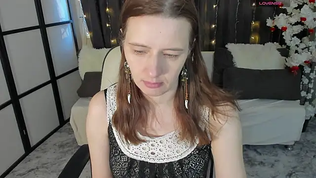 Snapshot of Kathrine_Meyer chatting on February 26, 2026, 2:21 am Kathrine Meyer online show from February 26, 2026, 2:21 am