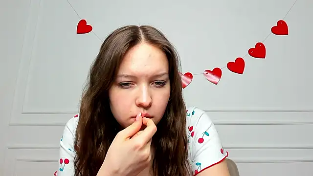 Snapshot of lunahush chatting on February 24, 2026, 9:24 pm lunahush online show from February 24, 2026, 9:24 pm