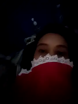 floraqueen2169 online show from February 18, 2026, 9:49 am