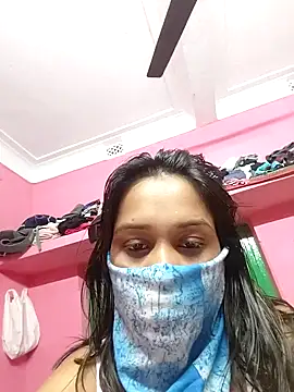 floraqueen2169 online show from March 14, 2026, 8:31 am