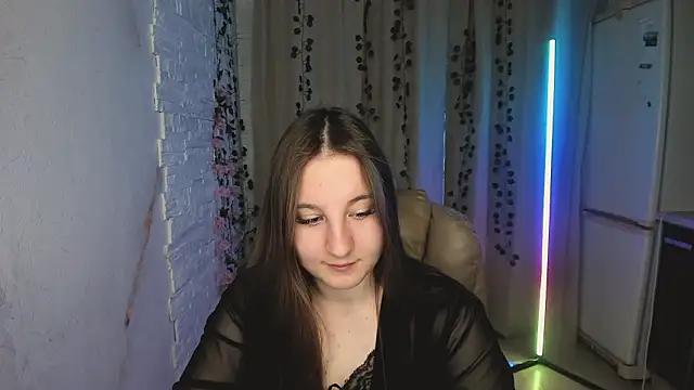 Snapshot of EvaxCharm chatting on February 20, 2026, 1:46 am EvaxCharm online show from February 20, 2026, 1:46 am