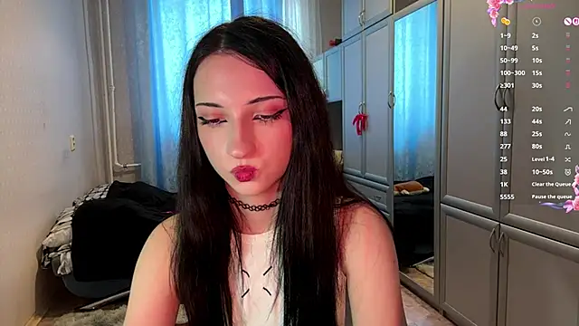 Snapshot of UrBabeLuna chatting on March 19, 2026, 1:48 pm UrBabeLuna online show from March 19, 2026, 1:48 pm