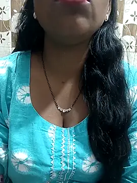 Snapshot of Parul-009 chatting on February 1, 2026, 7:29 am Parul-009 online show from February 1, 2026, 7:29 am