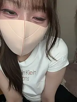 momo mm online show from June 1, 2026, 11:01 am