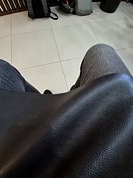 biel13cm online show from February 4, 2026, 1:17 pm