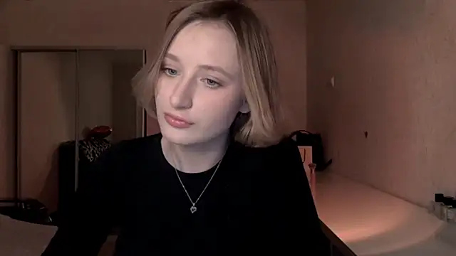 DeliciaBagnoli online show from February 28, 2026, 4:08 pm