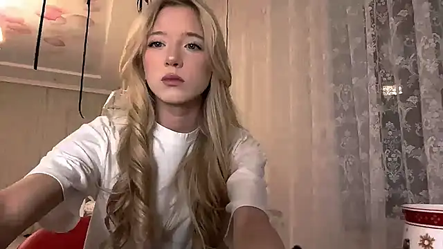 IvyArmbrister online show from February 27, 2026, 8:20 pm