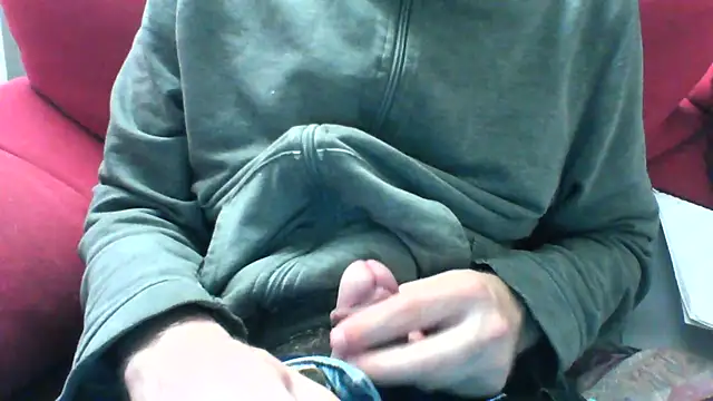 Snapshot of andre_italy chatting on May 12, 2026, 8:50 pm andre italy online show from May 12, 2026, 8:50 pm
