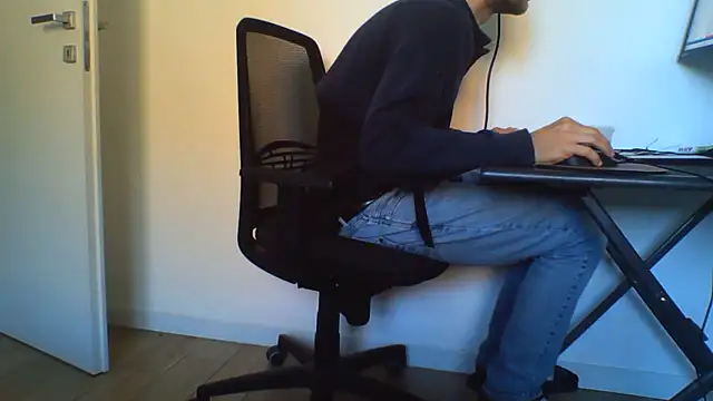 Snapshot of andre_italy chatting on May 21, 2026, 9:38 am andre italy online show from May 21, 2026, 9:38 am