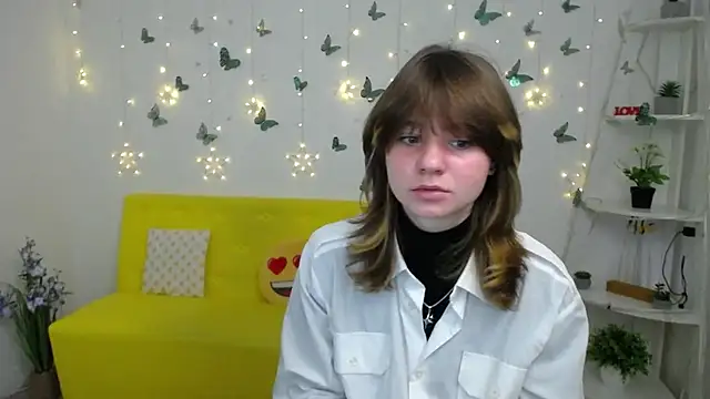 AnnaWest  online show from February 28, 2026, 6:25 am