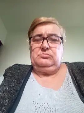 Snapshot of SusanStar874 chatting on April 22, 2026, 4:19 pm SusanStar874 online show from April 22, 2026, 4:19 pm