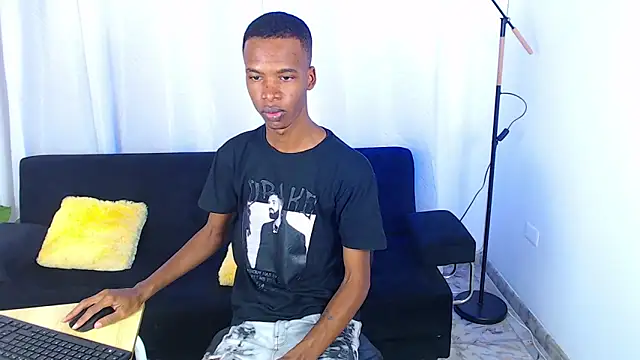 gusy 18 online show from February 24, 2026, 8:40 pm