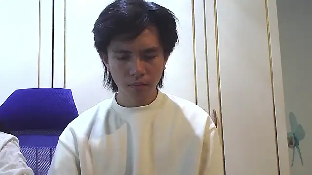 Guy nextdoor69 online show from April 7, 2026, 9:32 am