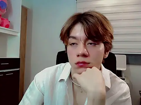 duvisex19 online show from February 20, 2026, 11:27 pm