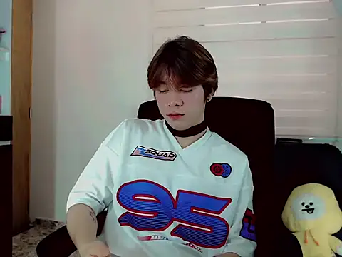 duvisex19 online show from March 26, 2026, 8:36 pm