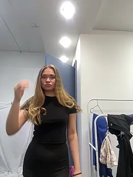 Snapshot of MonicaWestt chatting on February 8, 2026, 7:34 am MonicaWestt online show from February 8, 2026, 7:34 am